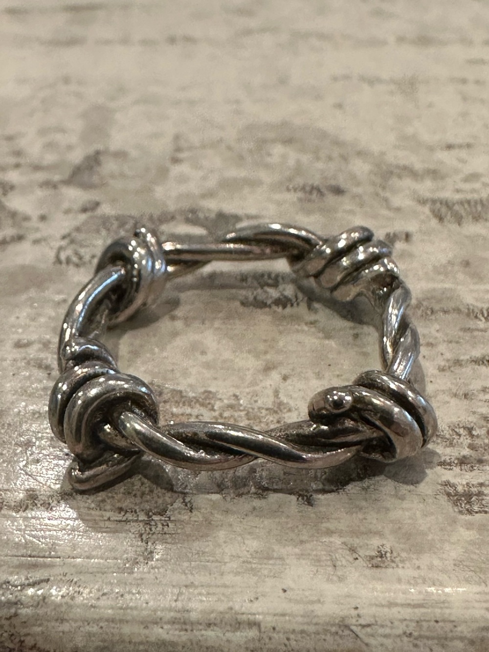 Vass Ludacer barb wire ring